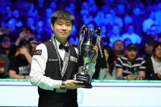 bet365官方网站-包揽球员系列赛三冠,赵心童成世锦赛夺冠头号热门